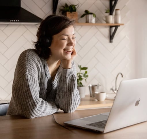 Picture of woman in video call